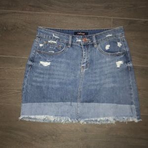 Women’s M denim skirt